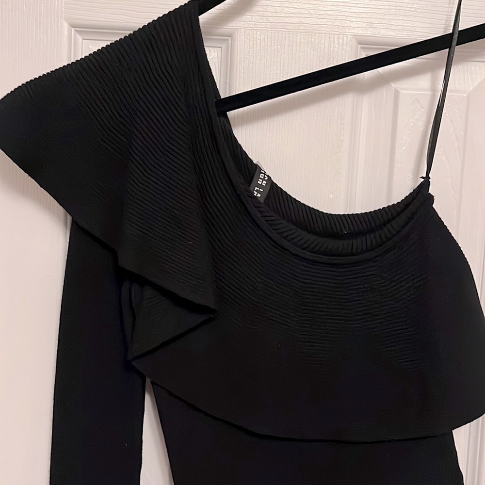 Design Lab black one sleeve ribbed sweater - Picture 2 of 3